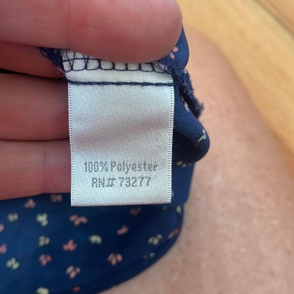 LC Lauren Conrad blouse cap sleeve with tie in back size large - Picture 7 of 7